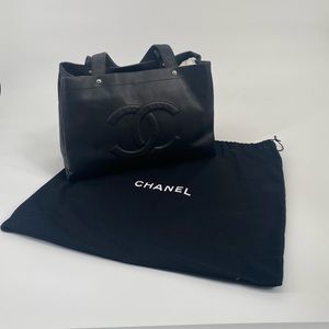 Chanel “Ultimate Executive Large Tote” grand shopping